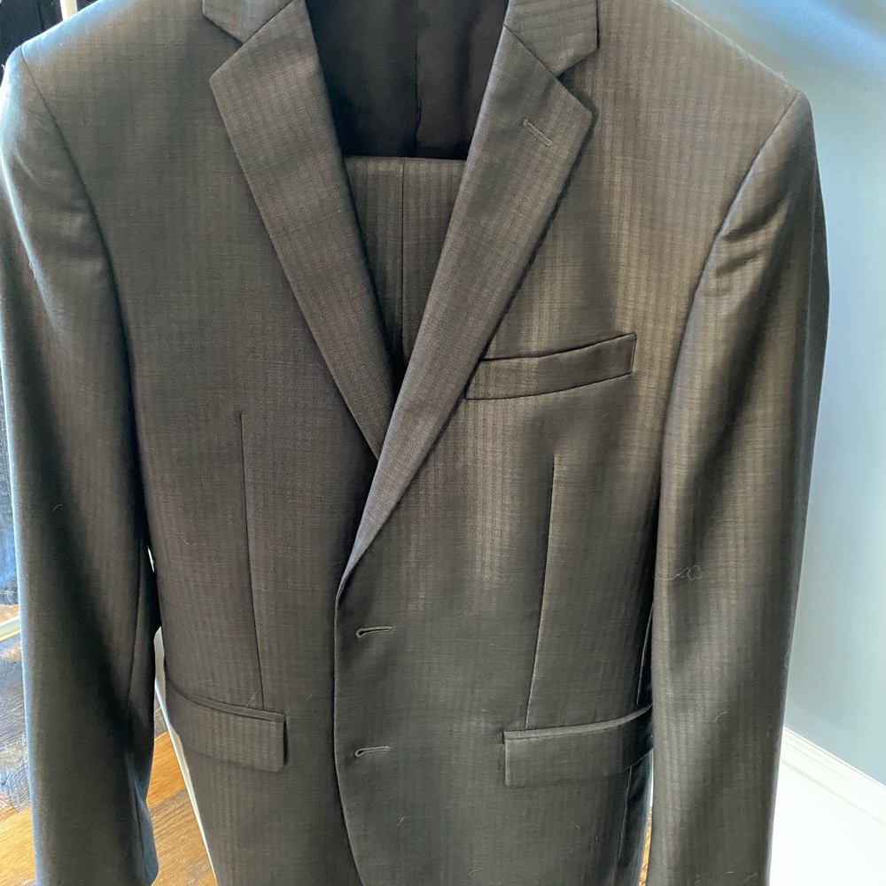 VERSACE SUIT SIZE 48